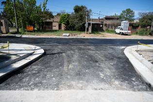 Obras viales en Cno.Repetto entre Av. José Belloni y Camino al paso de la Española Obras viales en Cno.Repetto entre Av. José Belloni y Camino al paso de la Española