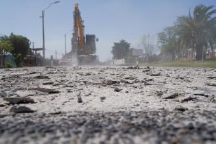 Avance de obras en Av. Don Pedro de Mendoza entre Teniente Rinaldi y Camino Capitán Tula
Pie de foto Avance de obras en Av. Don Pedro de Mendoza entre Teniente Rinaldi y Camino Capitán Tula    , 09 de Octubre de 2023