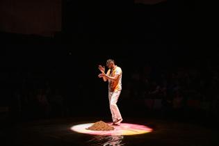  Presentación de « Música y danza en un viaje sensoperceptivo » en el teatro Solís