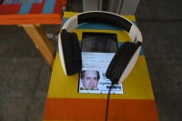 Carpa de la campaña &quot;Un trato por el buen trato&quot; en la Feria Internacional del Libro de Montevideo