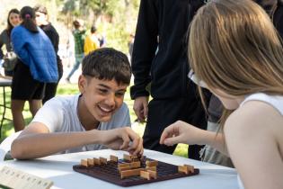 Fiesta por el Día de la Juventud en el parque del Prado 