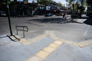 Finalización del primer tramo de la obra en veredas de Avda.8 de Octubre Finalización del primer tramo de la obra en veredas de Avda.8 de Octubre