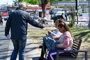 Actividad en el marco del Día Mundial de la Salud Mental en la plaza Vidiella 