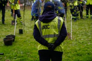 Plantación de bosques urbanos en el Jardín Botánico , 19 de Octubre 2023