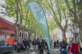 Peatonal barrial en la calle Durazno entre Ejido y Aquiles Lanza