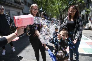 Peatonal barrial en la calle Durazno entre Ejido y Aquiles Lanza