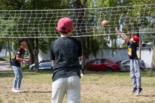 Actividades en la plaza Gabino Ezeiza por el día de las plazas