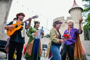 Actividades en el castillo del Parque Rodó por el día de las plazas