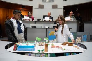 Sesión del Consejo de Niñas y Niños en la Junta Departamental de Montevideo Sesión del Consejo de Niñas y Niños en la Junta Departamental de Montevideo
