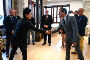 Visita de delegación de la ciudad de Chengdu, República Popular China a la Junta Departamental De Montevideo Visita de delegación de la ciudad de Chengdu, República Popular China a la Junta Departamental De Montevideo