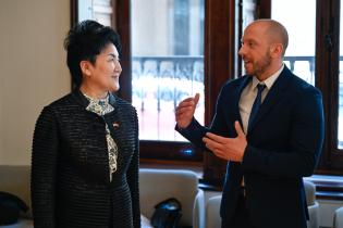Visita de delegación de la ciudad de Chengdu, República Popular China a la Junta Departamental De Montevideo Visita de delegación de la ciudad de Chengdu, República Popular China a la Junta Departamental De Montevideo