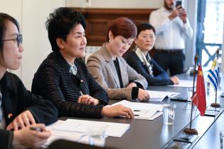 Visita de delegación de la ciudad de Chengdu, República Popular China a la Junta Departamental De Montevideo Visita de delegación de la ciudad de Chengdu, República Popular China a la Junta Departamental De Montevideo