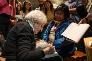 Presentación del libro de Ida Vitale en Cinemateca Uruguaya