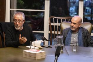  Presentación de libro de Mariano Arana en la Facultad de Arquitectura, Diseño y Urbanismo