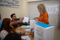 Elecciones del Presupuesto Participativo y Concejos Vecinales en el club Casal Catalá, Municipio CH