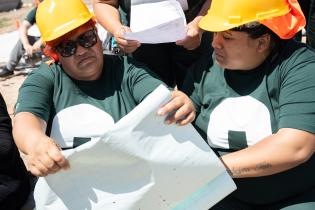 Primer taller de construcción del programa Convive