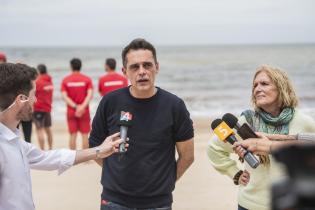 Inicio de temporada de guardavidas en la playa Pocitos