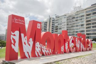 Intervención en Letras de Montevideo por la carrera de San Felipe y Santiago