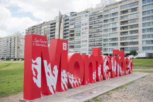 Intervención en Letras de Montevideo por la carrera de San Felipe y Santiago