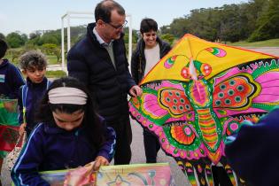 Remontada de cometas en la playa del Cerro ,  15 de noviembre de 2023