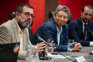 Firma de convenio con la FHCE : Plan Departamental de Turismo con perspectiva de desarrollo local Firma de convenio con la FHCE : Plan Departamental de Turismo con perspectiva de desarrollo local
