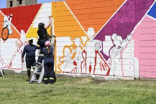 Mural por los 300 años de Montevideo en Cedel Casavalle