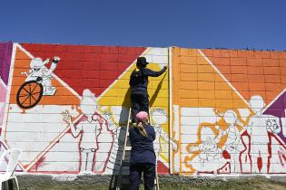 Mural por los 300 años de Montevideo en Cedel Casavalle