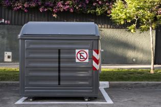 Nuevos contenedores colocados en la zona de Punta Carretas Nuevos contenedores colocados en la zona de Punta Carretas