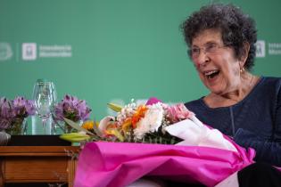 Declaración de Visitante Ilustre de Montevideo a Betsy Popkin Declaración de Visitante Ilustre de Montevideo a Betsy Popkin