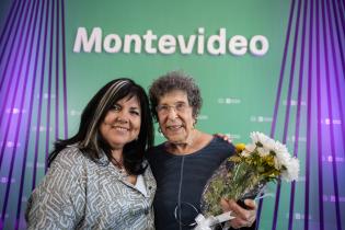 Declaración de Visitante Ilustre de Montevideo a Betsy Popkin Declaración de Visitante Ilustre de Montevideo a Betsy Popkin