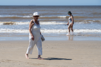 Tareas de limpieza en Playa Verde