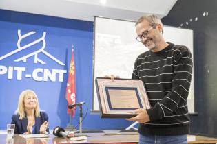 Entrega de terreno al PIT-CNT