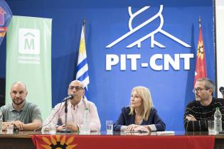 Entrega de terreno al PIT-CNT