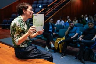 Ciudad y cuidados: intercambio con la arquitecta Izaskun Chinchilla Ciudad y cuidados: intercambio con la arquitecta Izaskun Chinchilla , 06 de Diciembre de 2023