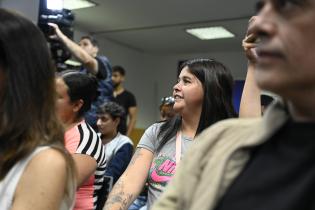 Firma de convenio entre la intendencia de Montevideo y el MVOT para el realojo de familias del barrio 1° de Mayo Firma de convenio entre la intendencia de Montevideo y el MVOT para el realojo de familias del barrio 1° de Mayo
