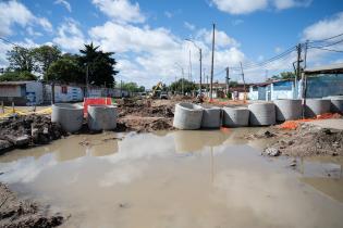 Avance de obras en Av. Don Pedro de Mendoza entre Teniente Rinaldi y Camino Capitán Tula