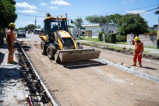 Avance de obras en la calle Cochabamba desde Mateo Cortés hasta Camino Maldonado