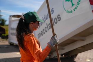 Recolección de residuos mezclados en la planta de clasificación 5 Bis de la usina de Felipe Cardoso Recolección de residuos mezclados en la planta de clasificación 5 Bis de la usina de Felipe Cardoso