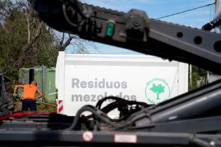Recolección de residuos mezclados en la planta de clasificación 5 Bis de la usina de Felipe Cardoso Recolección de residuos mezclados en la planta de clasificación 5 Bis de la usina de Felipe Cardoso