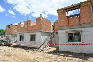 Intendenta Carolina Cosse recorre obras del proyecto de relocalización del asentamiento Santa María Eugenia Intendenta Carolina Cosse recorre obras del proyecto de relocalización del asentamiento Santa María Eugenia ,11 de diciembre de 2023