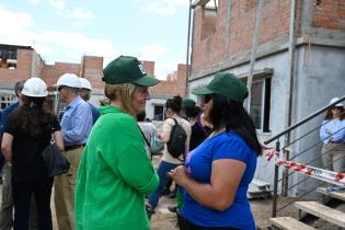 Intendenta Carolina Cosse recorre obras del proyecto de relocalización del asentamiento Santa María Eugenia ,11 de diciembre de 2023