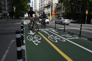 Ciclovía en Av. 18 de Julio y Juan Paullier