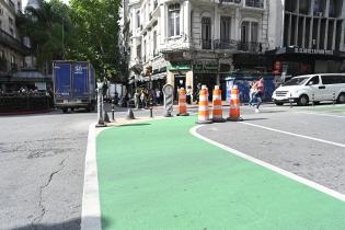 Ciclovía en Av. 18 de Julio y Carlos Quijano Ciclovía en Av. 18 de Julio y Carlos Quijano