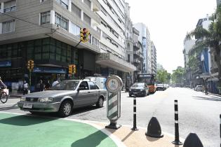 Ciclovía en Av. 18 de Julio y Carlos Quijano Ciclovía en Av. 18 de Julio y Carlos Quijano