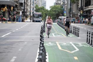 Ciclovía en 18 de Julio Ciclovía en 18 de Julio