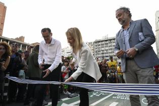 Inauguración de la ciclovía de Av. 18 de julio Inauguración de la ciclovía de Av. 18 de julio