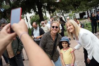 Intendenta Carolina Cosse participa de la inauguración de la semipeatonalización de la calle Rincón entre plaza Zabala y Juncal