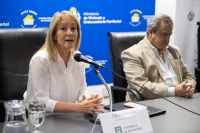 Intendenta Carolina Cosse participa de la firma de convenio entre el MVOT y la Intendencia de Montevideo