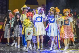 Encuentro de Carnaval de las Promesas en el teatro de Verano