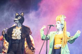 Encuentro de Carnaval de las Promesas en el teatro de Verano